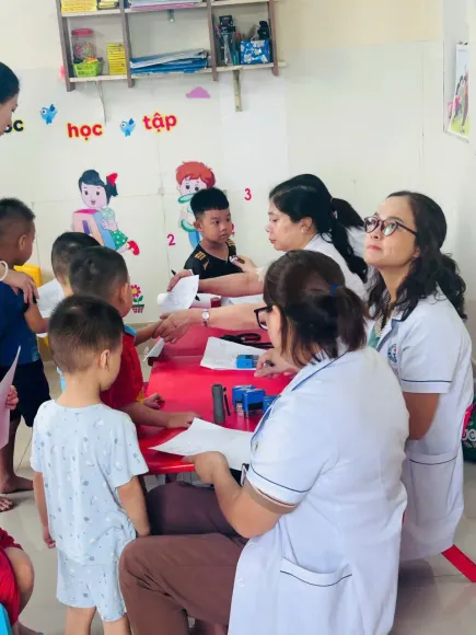 Dạy Con Đúng Cách – Nền Tảng Giúp Trẻ Phát Triển Toàn Diện